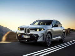 Il nuovo SUV BMW iX5 con un'autonomia di 435 miglia.