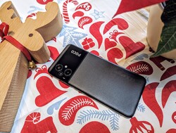 Recensione: Xiaomi Poco M5. Unità di recensione gentilmente fornita da: