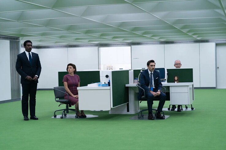 La stagione 2 di Severance è stata girata principalmente con la Venice 2 di Sony, che è stata la telecamera A per tutta la stagione. (Fonte: Apple TV+)