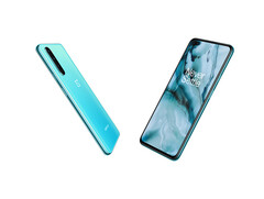 In immagine OnePlus Nord nella sua colorazione più accattivante Blue Marble