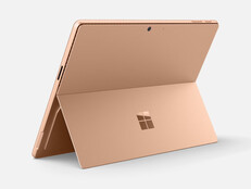 Il Surface Pro 12 nella variante Dune.
