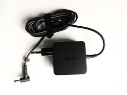 Asus ZenBook 14 - Alimentatore