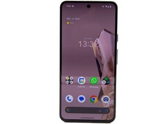 Google ha confermato che il Pixel 8 riceverà Gemini Nano con il prossimo Pixel Feature Drop (immagine via Notebookcheck)