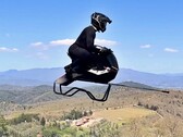 L'Airbike può raggiungere una velocità di 102 chilometri all'ora.  (Fonte immagine: Screenshot del video di test di Volonaut)