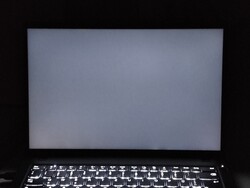 Sanguinamento della retroilluminazione (qui mostrato migliorato)