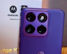 Il Motorola Edge 70 Fusion è disponibile in due versioni con batterie di dimensioni diverse e colori esclusivi Pantone