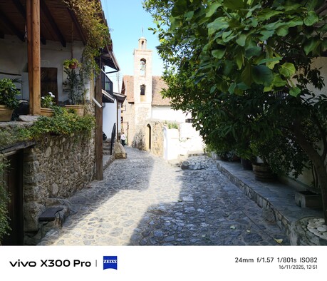 Vivo X300 Pro: Campione fotografico