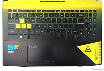 MSI Crosshair 15 R6E utilizza un design tematico della tastiera