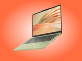 L'IdeaPad Vibe 14 nella sua finitura Zen Green.