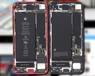 Apple iPhone SE 2 (a sinistra) a confronto con l'iPhone SE 3 (a destra). (Fonte immagine: PBKreviews/Apple - modificato)