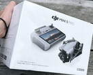 A quanto pare, DJI ha già iniziato a spedire le unità Mini 5 Pro agli influencer. (Fonte: Reddit)
