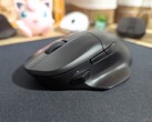 Mouse da gioco Keychron M7 8K pulsante laterale anteriore