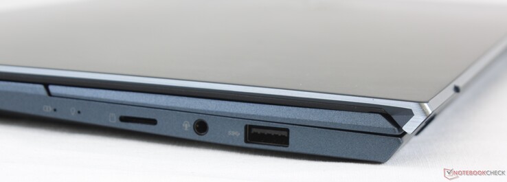 A destra: MicroUSB, 3,5 mm combo audio, USB-A 3.2 Gen. 1
