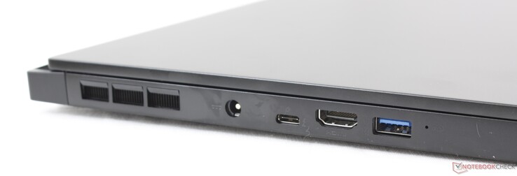 Lato Sinistro: alimentazione, USB Type-C + Thunderbolt 3, HDMI 2.0, USB Type-A 3.2 Gen. 2