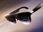 Gli occhiali AR Xreal 1 Pro+ offrono immagini HDR con una luminosità di 1.200 nit quando sono collegati a laptop, telefoni e console di gioco.