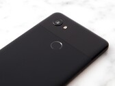 Il Pixel 2 XL supporta Android 12 attraverso ProtonAOSP. (Fonte: Charles Deluvio)