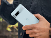 Il Pixel 7a costerà 100 euro in meno rispetto al Pixel 7, indipendentemente dal fatto che lo si ordini in euro, sterline o dollari. (Fonte: @rquandt)