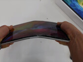 Bendgate 3.0? (Image source: EverythingApplePro via Wccftech)