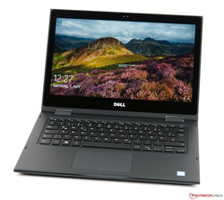 Recensione del convertibile Dell Latitude 3390. Dispositivo di prova gentilmente fornito da notebooksbilliger.de.