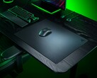 Tappetino per mouse in vetro Razer Atlas Pro mostrato sulla scrivania
