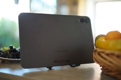 Teclast T65 è piuttosto grande e offre alcune funzioni che di solito si trovano su tablet molto più costosi