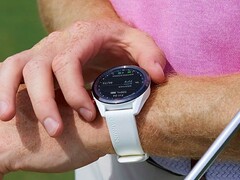 I nuovi smartwatch GPS Garmin potrebbero essere i successori dell'Approach S62 (sopra). (Fonte: Garmin)