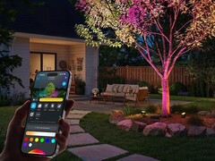 Le luci per alberi da esterno di Govee (nella foto) sono ora disponibili per il pre-ordine negli Stati Uniti. (Fonte: Govee)