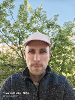 Registrazione di selfie con la fotocamera anteriore 