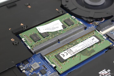 2x slots SODIMM accessibili