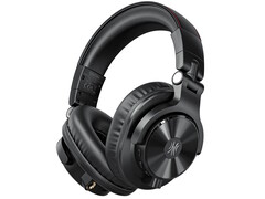 Le cuffie wireless LDAC OneOdio Fusion A70 Gen 2 possono essere collegate alle sorgenti audio anche tramite cavi, grazie ai doppi jack da 3,5 mm e 6,35 mm.