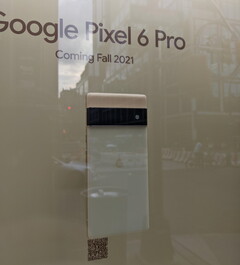Il Pixel 6 Pro in carne ed ossa, 'Coming Fall 2021'. (Fonte immagine: u/ThisGuyRightHer3)