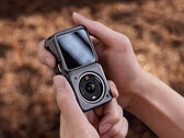 L'Osmo Nano sarà probabilmente molto più piccolo delle altre recenti action camera Osmo, nella foto Osmo Action 2. (Fonte: DJI)