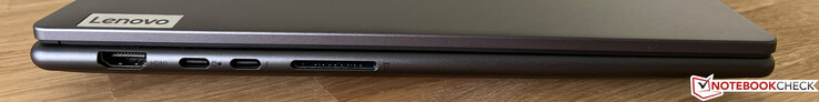 Lato sinistro: HDMI 2.1, USB-C 3.2 Gen.1 (5 Gbps, modalità DisplayPort-ALT 1.2, Power Delivery), USB-C 4.0 con Thunderbolt 4 (40 Gbps, modalità DisplayPort-ALT 1.4, Power Delivery 3.0), lettore di schede SD