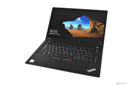Recensione del computer portatile Lenovo ThinkPad T14s Gen 1, dispositivo di test gentilmente fornito da: CampusPoint