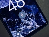 Lo scanner di impronte digitali del Pixel 6 continua a fare danni, questa volta rompendosi quando la batteria è scarica. (Immagine: Sanjiv Sathiah/Notebookcheck)