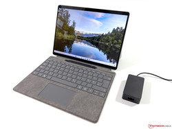 In recensione: Microsoft Surface Pro 9. Dispositivo campione fornito da: