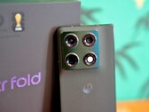 Il Motorola Razr Fold sta facendo di tutto per diventare il miglior telefono pieghevole dotato di fotocamera.