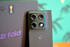 Il Motorola Razr Fold sta facendo di tutto per diventare il miglior telefono pieghevole dotato di fotocamera.