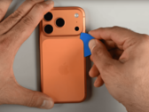 iPhone 17 Pro smontato (Fonte: iFixit)