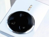Il Redmi K80 Ultra dovrebbe assomigliare agli altri telefoni della serie K80. (Fonte immagine: Jack Yee)