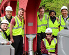 Membri del team di ricerca di UMass Amherst e MIT presso il sito di riparazione a Great Barrington (Fonte: UMass Amherst)