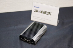 Il nuovo adattatore di rete QNA-UC25G2SF offre fino a 50 Gbps (Fonte: Andreas Sebayang/Notebookcheck)