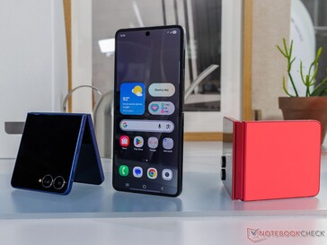 Galaxy Schermo e fotocamere posteriori di Z Flip 7 (fonte: Notebookcheck)