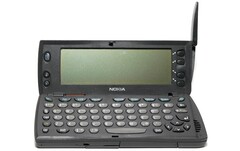 Nokia 9110 Communicator. (Fonte immagine: Wikipedia)