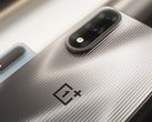 Il OnePlus Ace 5 Ultra. (Fonte: OnePlus)