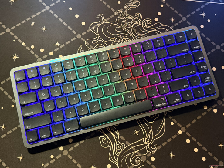L'Akko Air 01 con le luci RGB accese