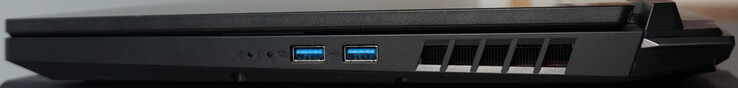 Porte di destra: 2 x USB-A (10 Gbit/s)