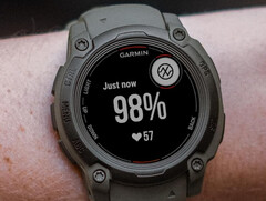 L&#039;Instinct E e l&#039;Instinct 3 non dovrebbero più bloccarsi quando sono attive attività guidate dal GPS. (Fonte: Garmin)