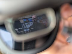 Xreal One Pro con schermo esteso che riproduce Breaking Bad su Netflix