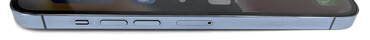 A sinistra: cursore di notifica, tasti del volume, slot SIM